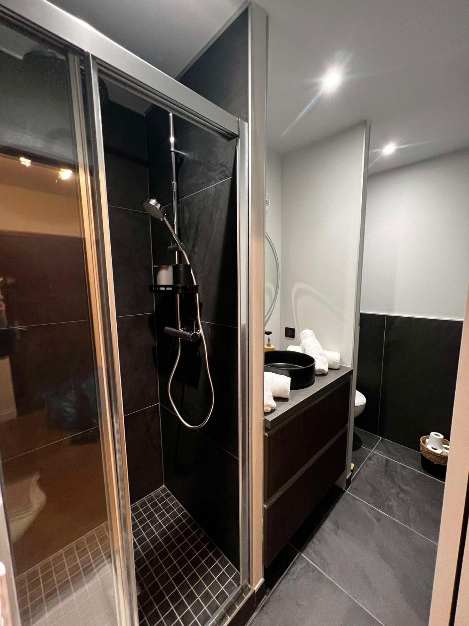 Appartement Le Flamboyant - Wifi - Central - Cosy Екс ле Бен Екстериор снимка